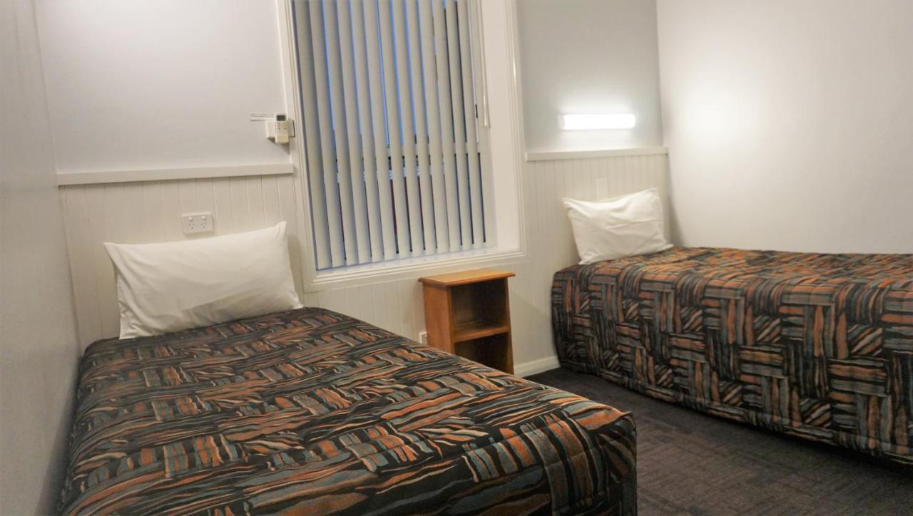 Country Motel Harden